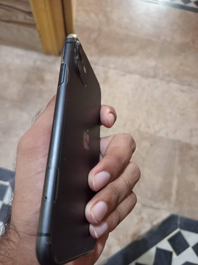 Apple iPhone 11 1