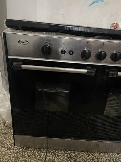 Kitchen Oven with Gas Stove | 2-in-1 Cooking Range | Good Condition
