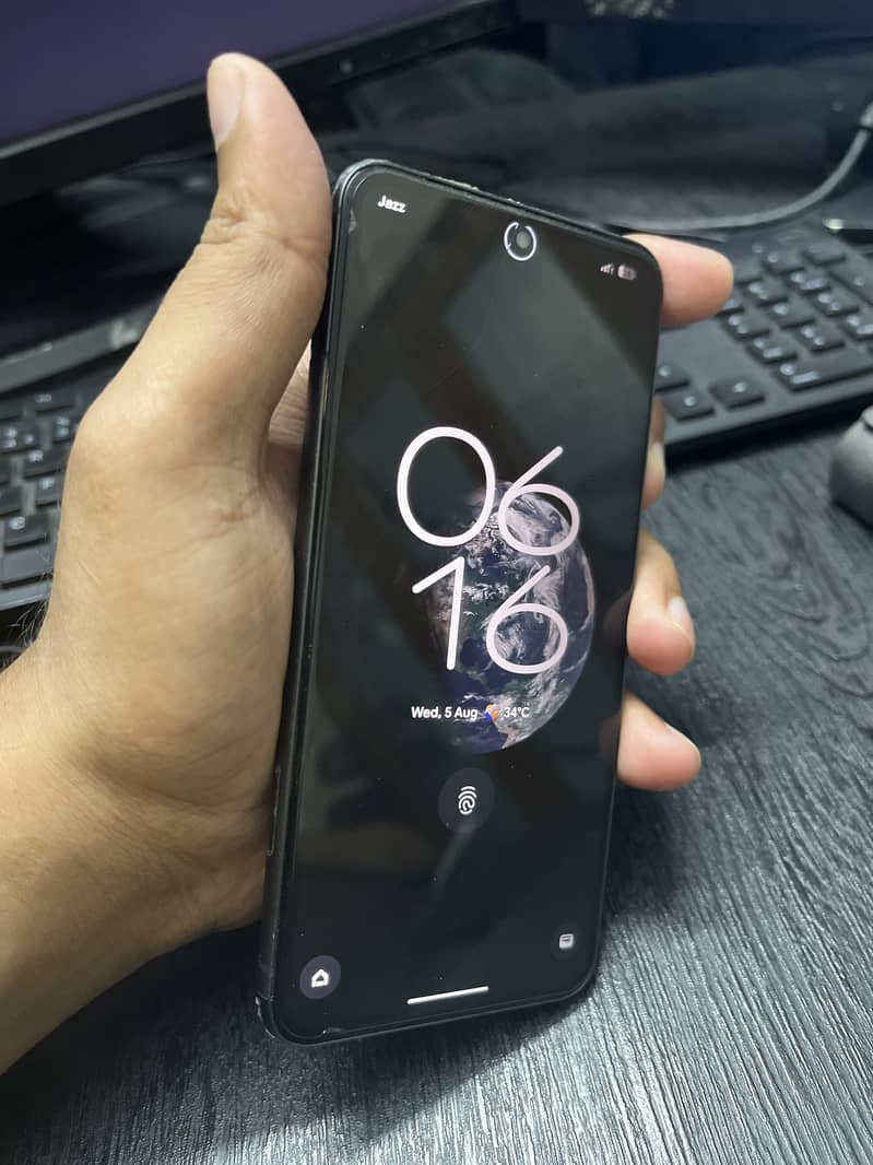 Google Pixel 8 1