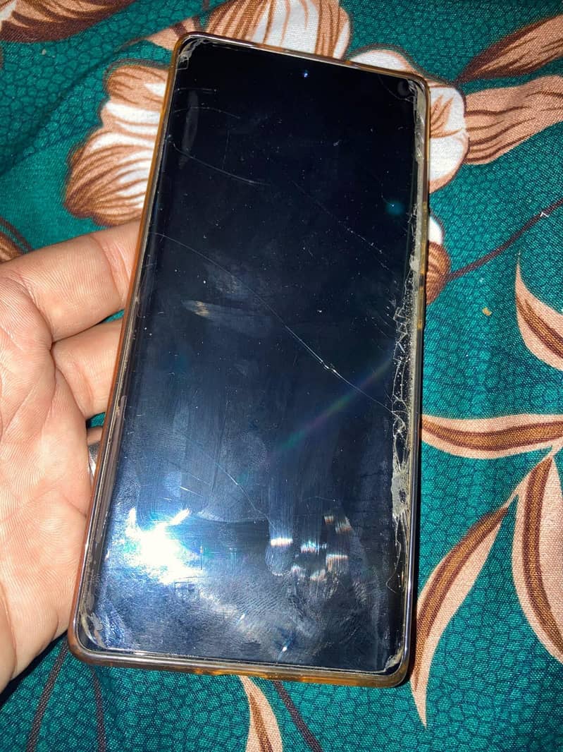 Tecno Spark 20 Pro Plus 2
