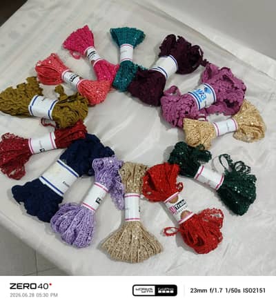 Laces sitari and simple