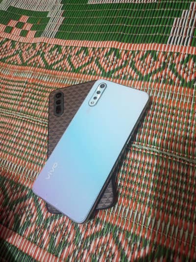 Vivo S1