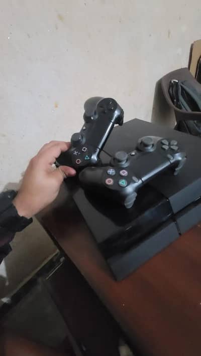 PS4 for sale like New (working A1 )