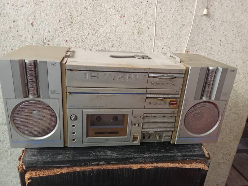 amplifier speaker 1