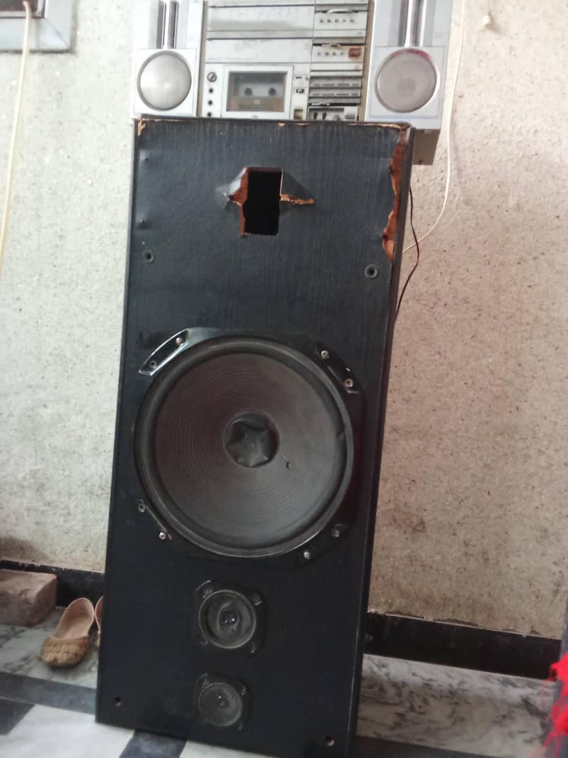 amplifier speaker 4