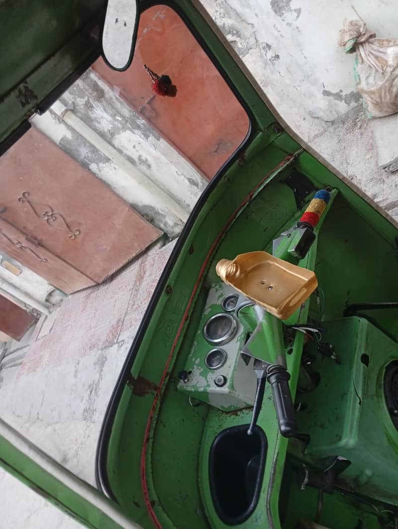auto rickshaw 2