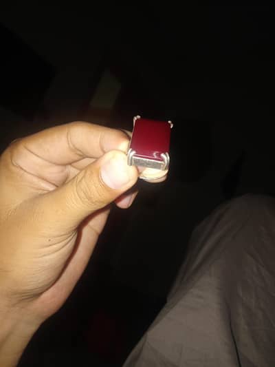 Silver ring with yemani haqiq stone