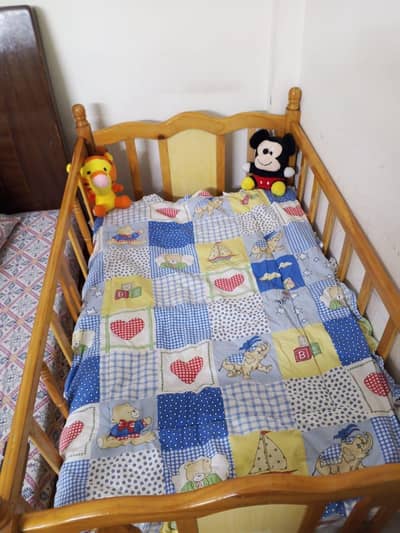 BABY COT WITH MATTRESS IN CONDITION