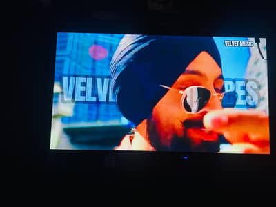VIZIO 44 INCH LED TV