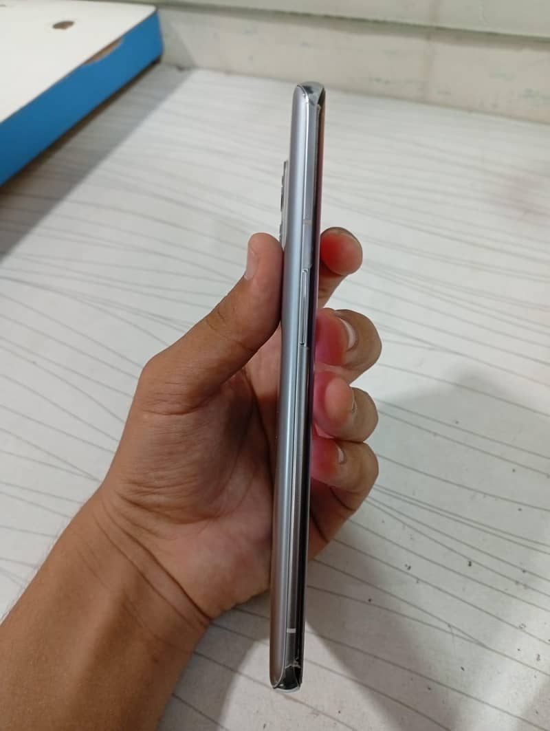 One Plus 9 Pro 5