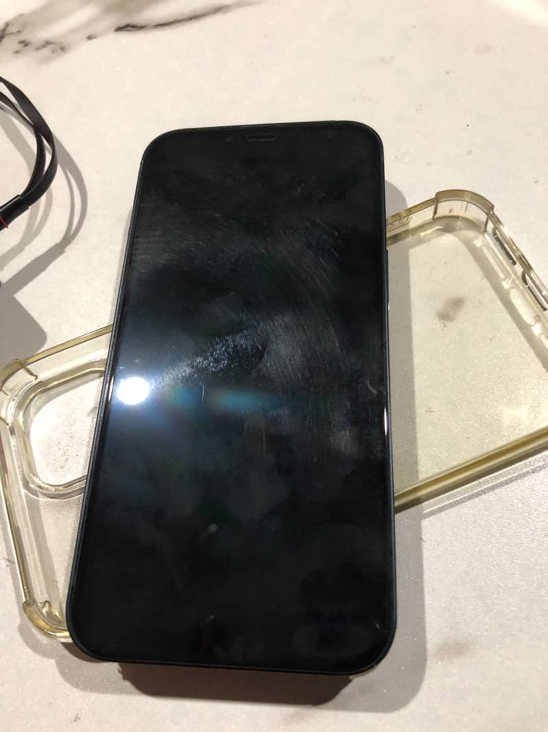 Apple iPhone 14 3