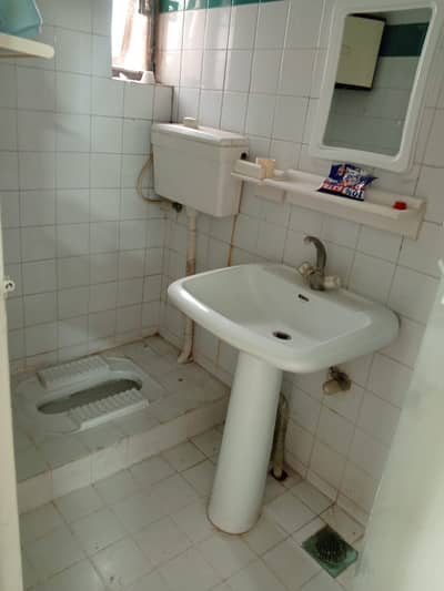 Furnished c type second floor flat available for rent in g-11 4 Islamabad