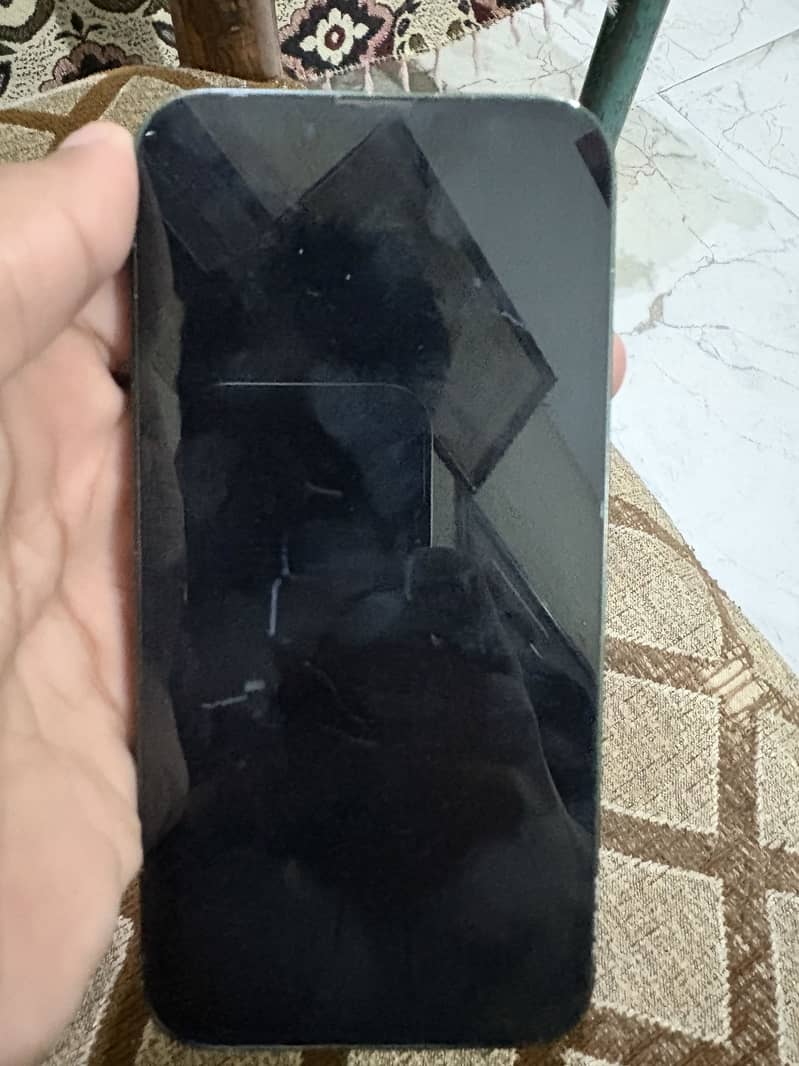 Apple iPhone 13 1