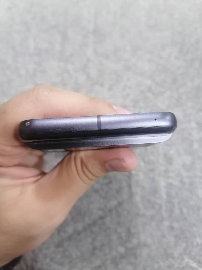 Google Pixel 8 2