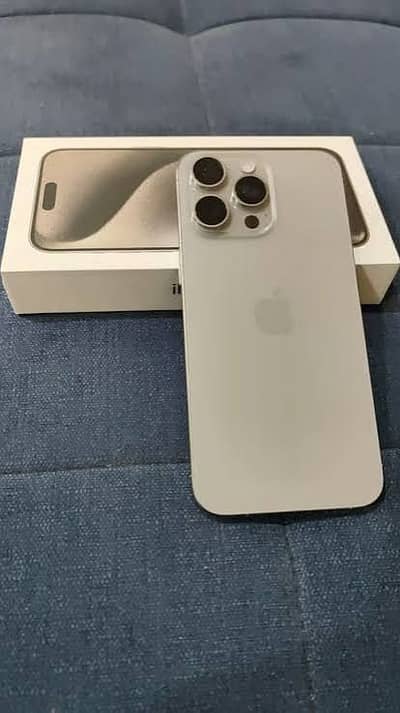Apple iPhone 15 Pro Max Natural colour
