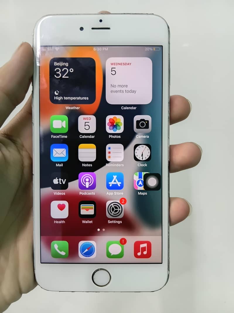 Apple iPhone 6S Plus 0