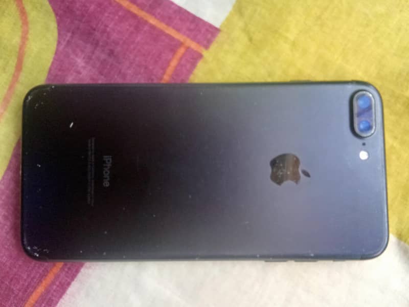 Apple iPhone 7 Plus 1