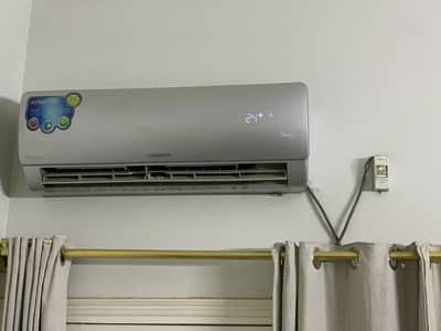 2 kenwood 1 ton AC non inverter