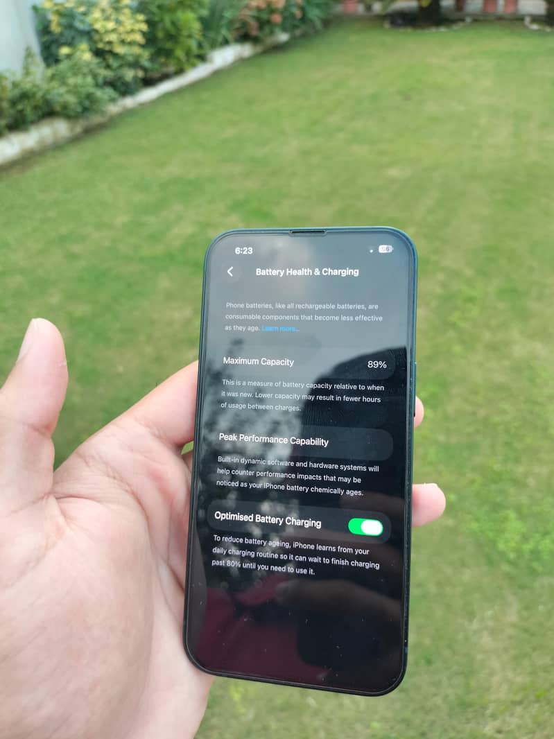 Apple iPhone 14 4