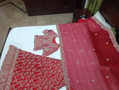 Wedding Dress Used (033-549-28095)