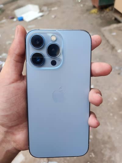 Apple iPhone 13 Pro dual pta total genuine with charger