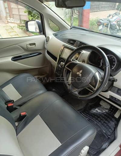 Mitsubishi Ek Wagon 2013
