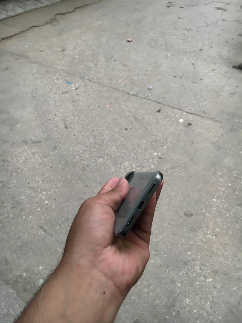 Google Pixel 8 5