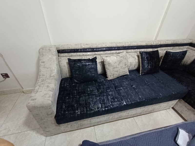 l shaped sofa with center table 2