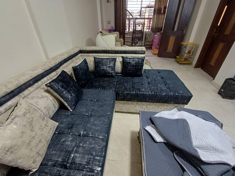 l shaped sofa with center table 3