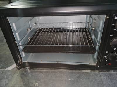 microwave oven bilkul new ha ak bar b use NHI kia