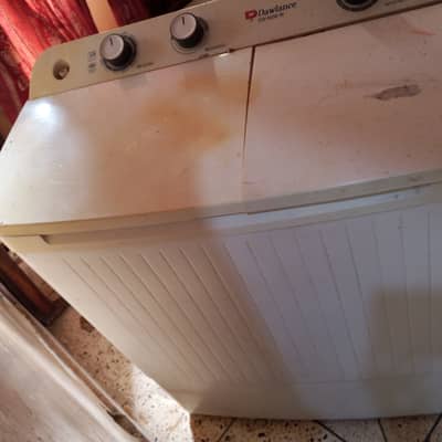 Twin tub Dawlence Washing machine with dryer