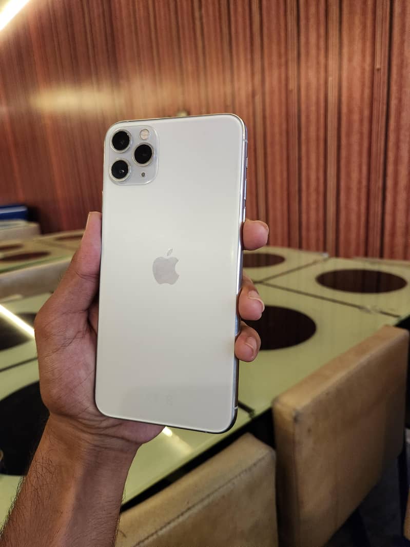 IPhone 11 Pro Max 1