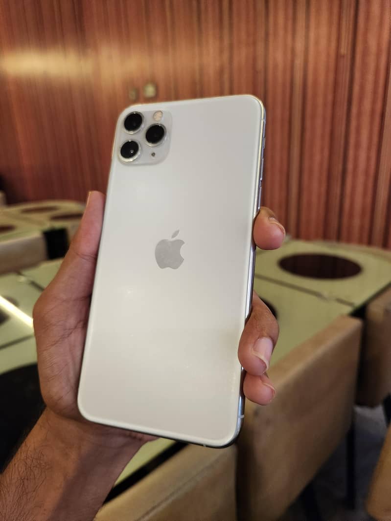 IPhone 11 Pro Max 2