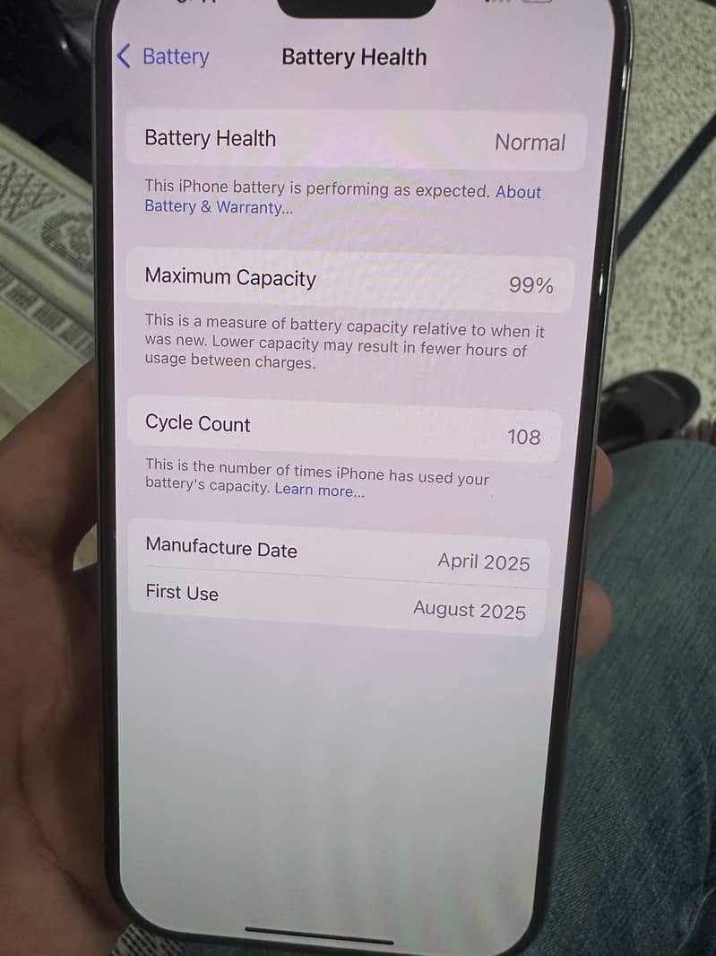 Apple iPhone 16 Pro 4