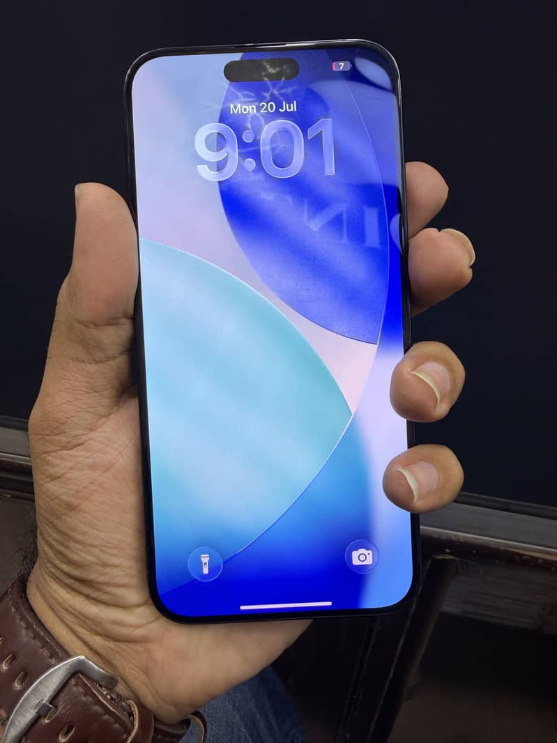 Apple iPhone 15 Pro Max 6