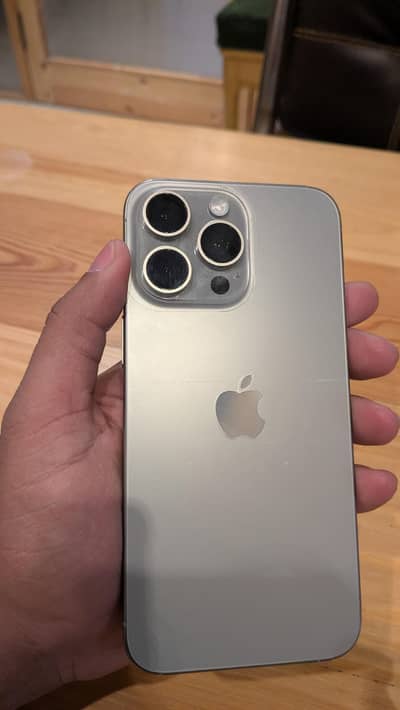 Apple iPhone 15 Pro Max