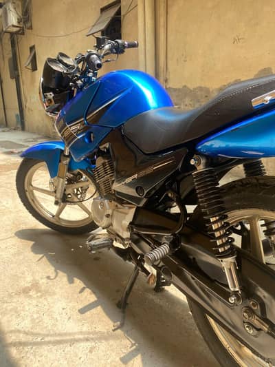 Yamaha YBR G model 2015