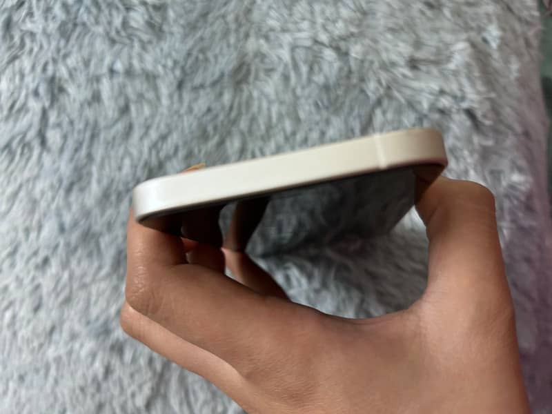 Apple iPhone 12 4