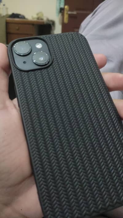 Apple iPhone 14 JV +2 covers and charger