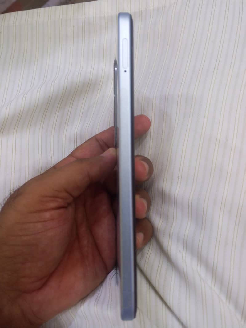 OPPO A60 2