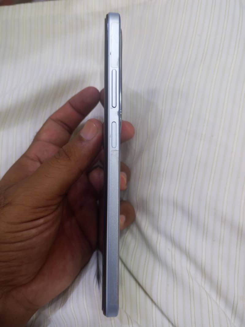 OPPO A60 3