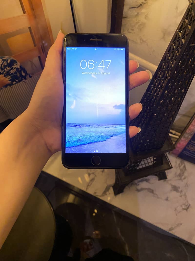 Apple iPhone 7 Plus 1