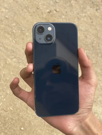 Apple iPhone 13