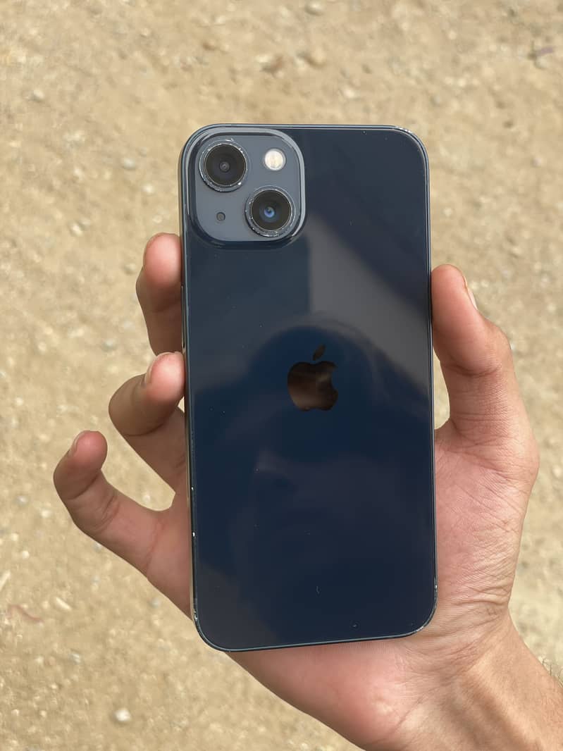 Apple iPhone 13 0