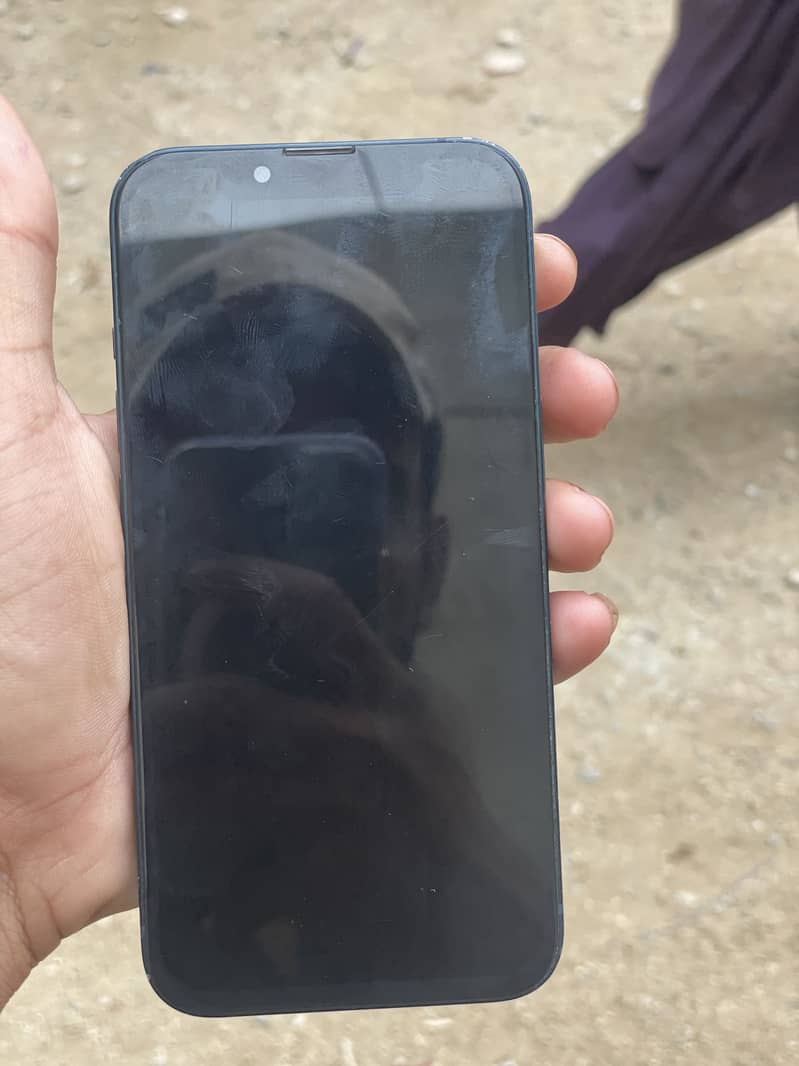 Apple iPhone 13 3