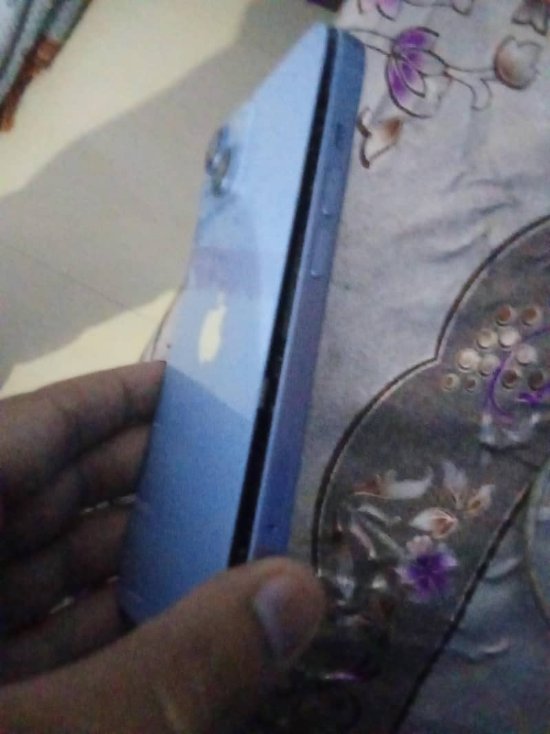 Apple iPhone 13 1