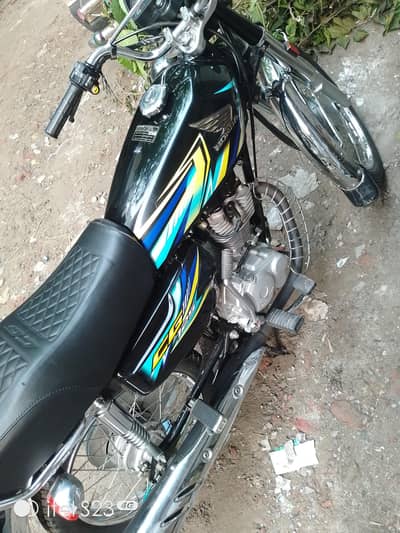 A. O. A I want urgent sell my Honda 125 Black Color condition 10/10