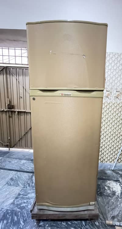 Dawlance Refrigerator (16 Cu Ft) - Chilling 100% & Gas Filled