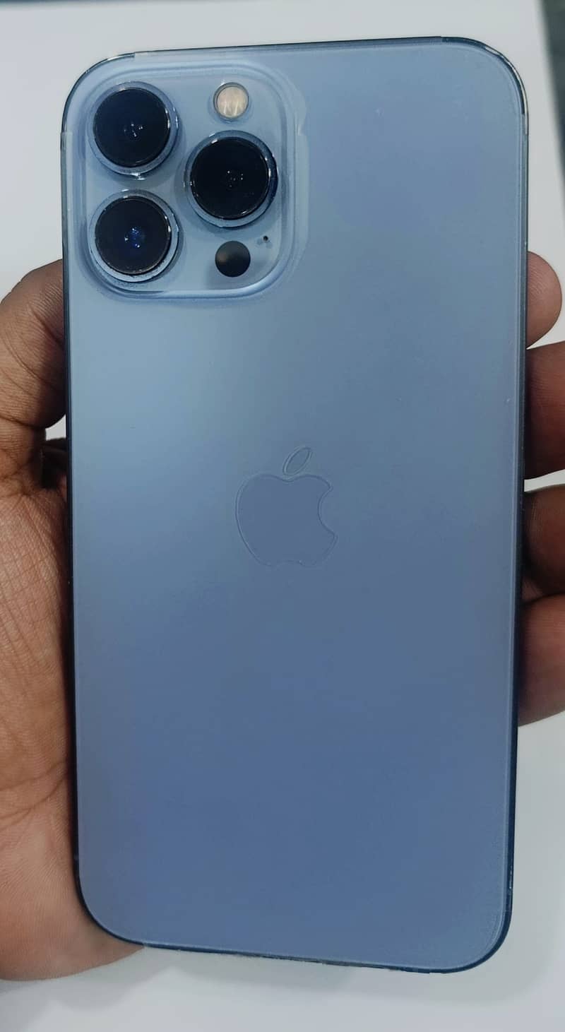 Apple iPhone 13 Pro Max 1