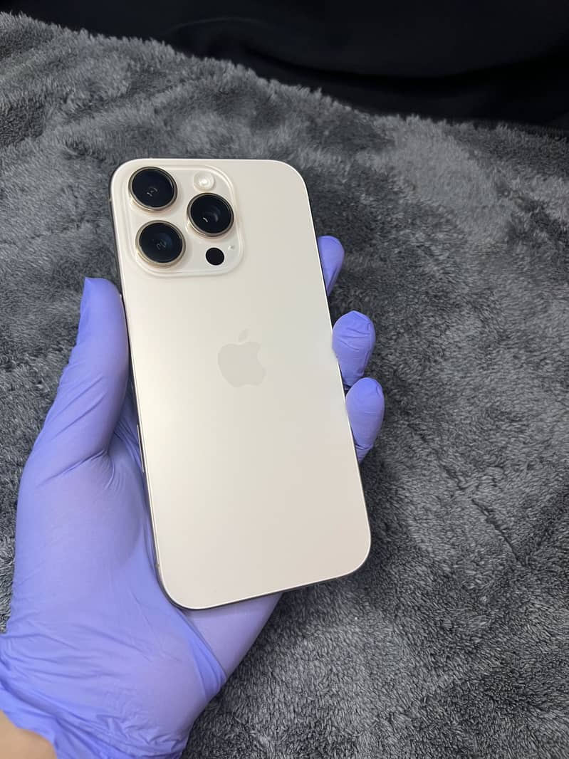 iPhone 16 pro 7